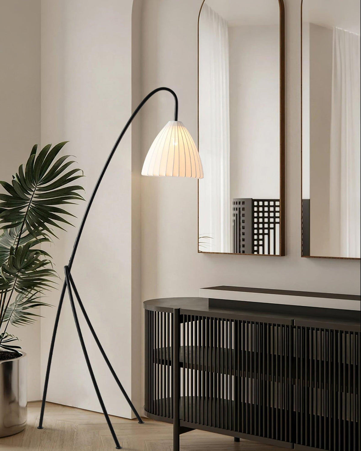 Norarette Floor Lamp