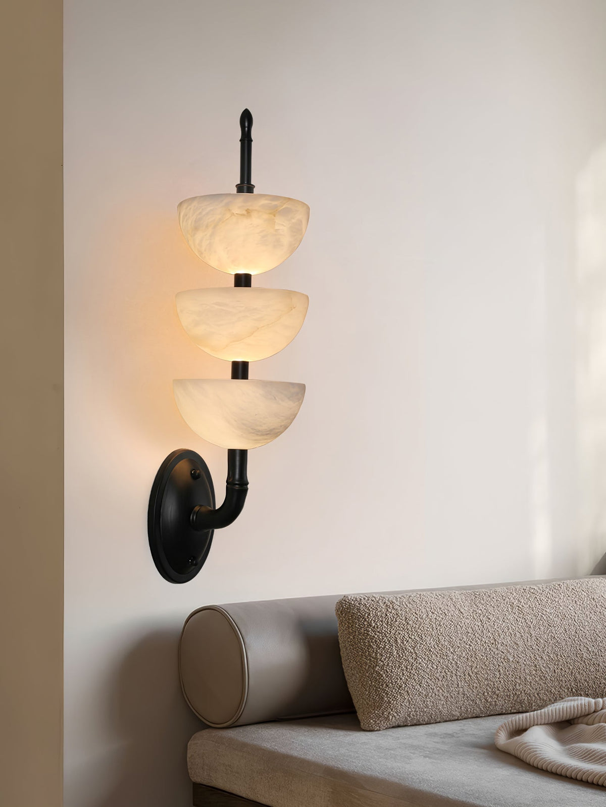 Ulmiraris Alabaster Wall Light