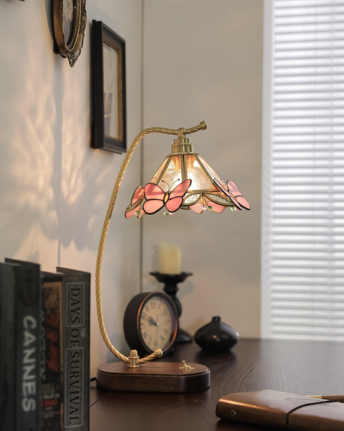 Elaaiella Butterfly Table Lamp