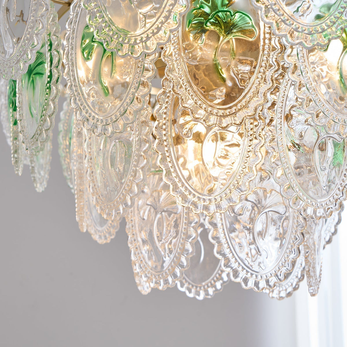 Vamader Chandelier Lustrous pearls