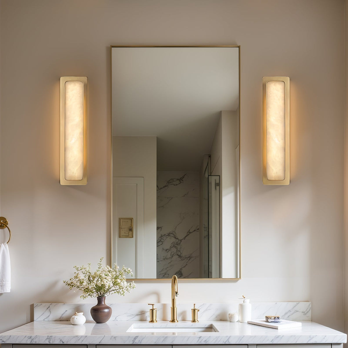 Karix Linear Alabaster Wall Light