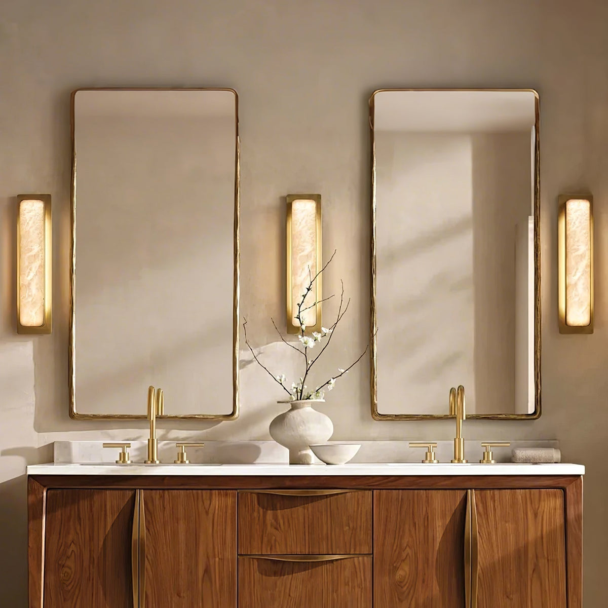 Karix Linear Alabaster Wall Light
