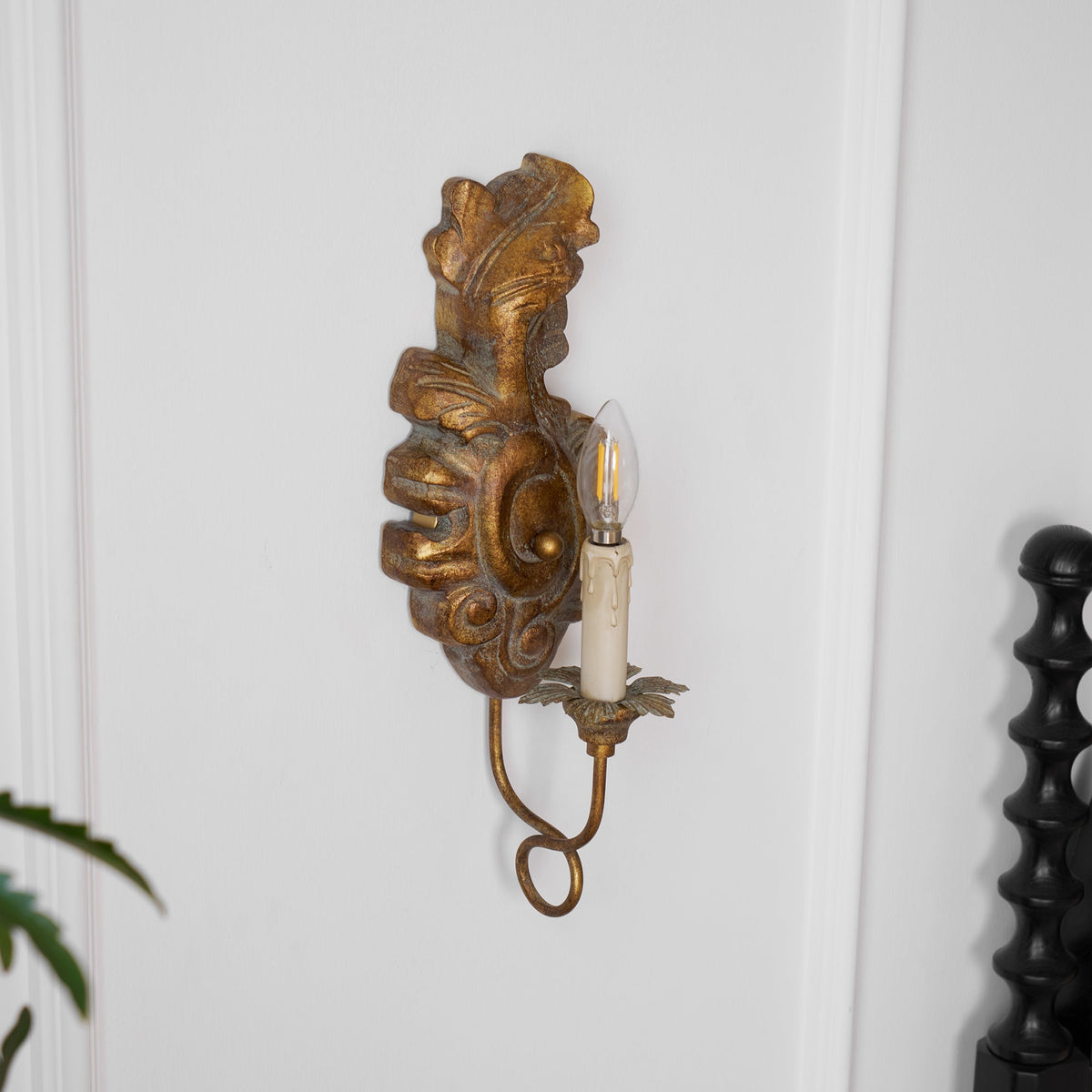 Tegeban Indoor Wall Lamp Wood