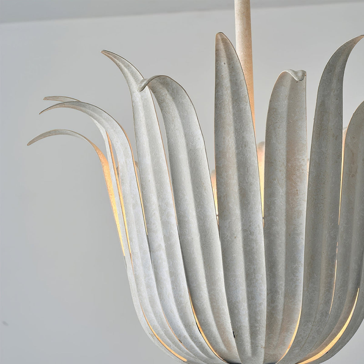 Selivaine Leaf Pendant Light
