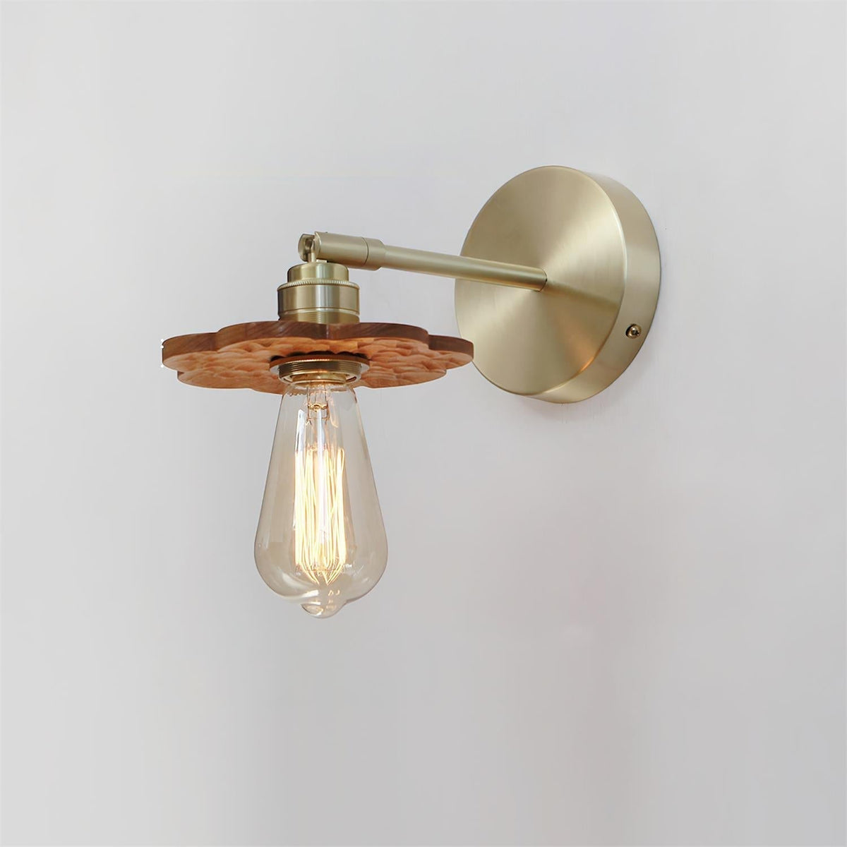 Elaoraya Wall Lamp