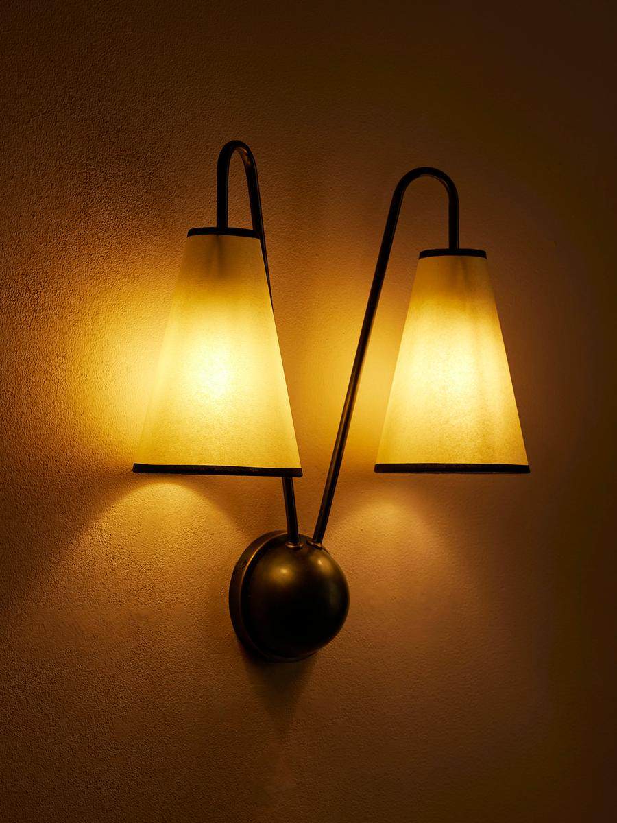Ciroeria Twin Wall Light