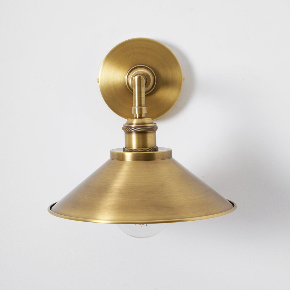 Osile Brass Wall Lamp
