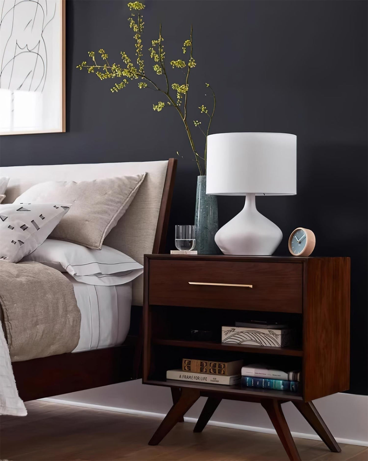 Lumoora Table Lamp