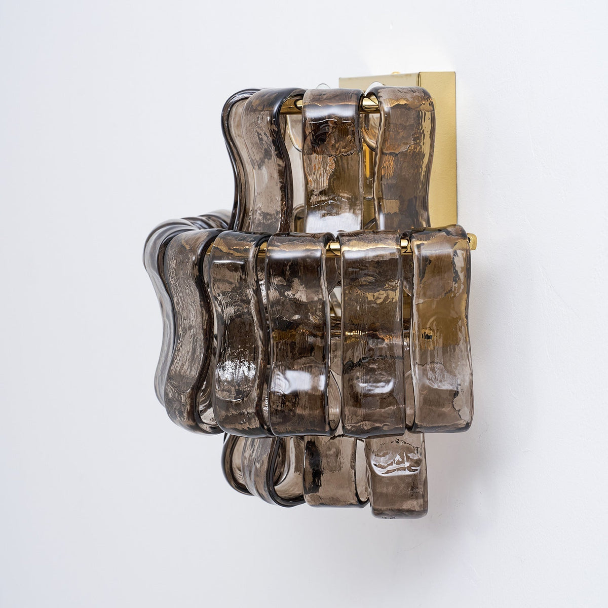Aveniira Wall Lamp