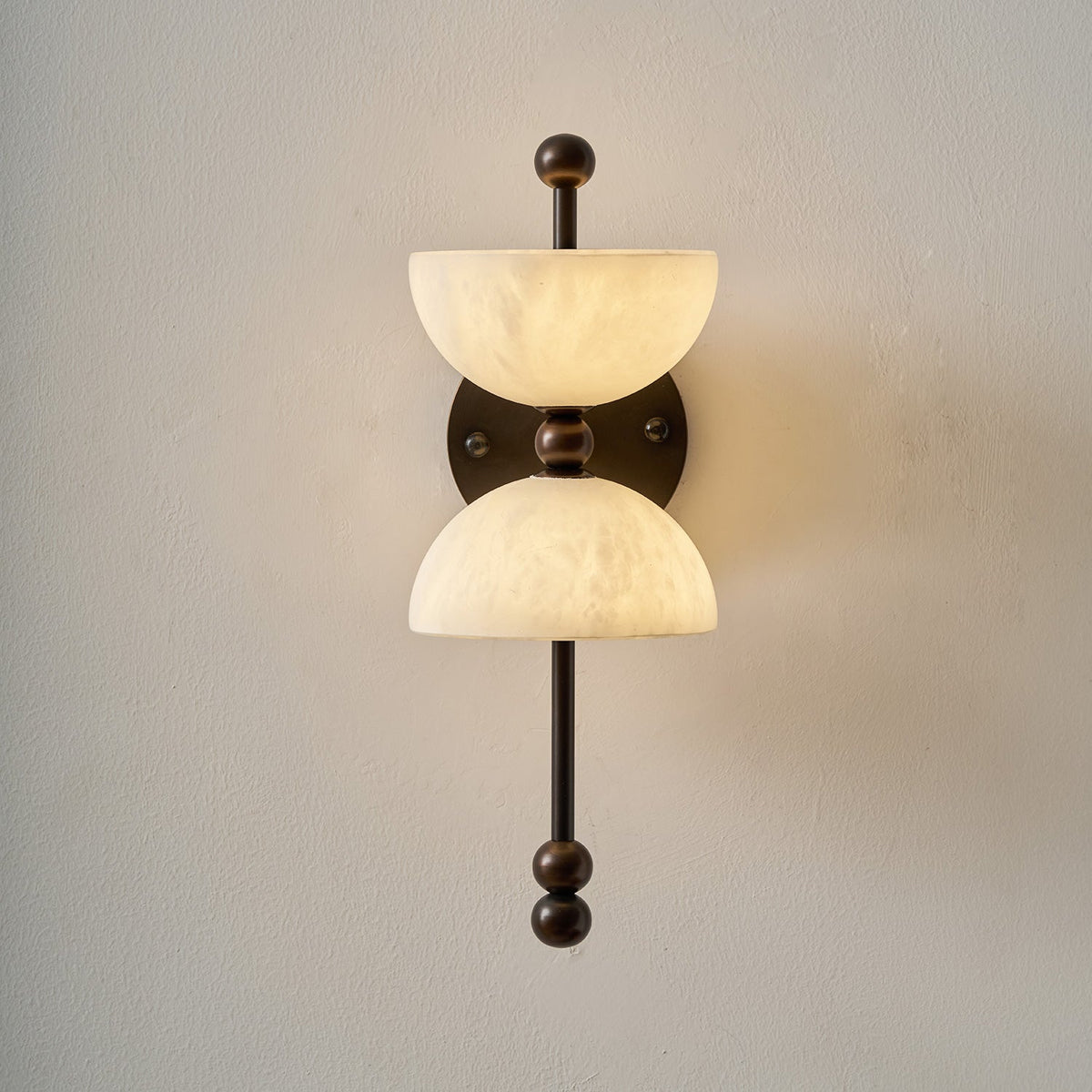 Caluaine Wall Lamp