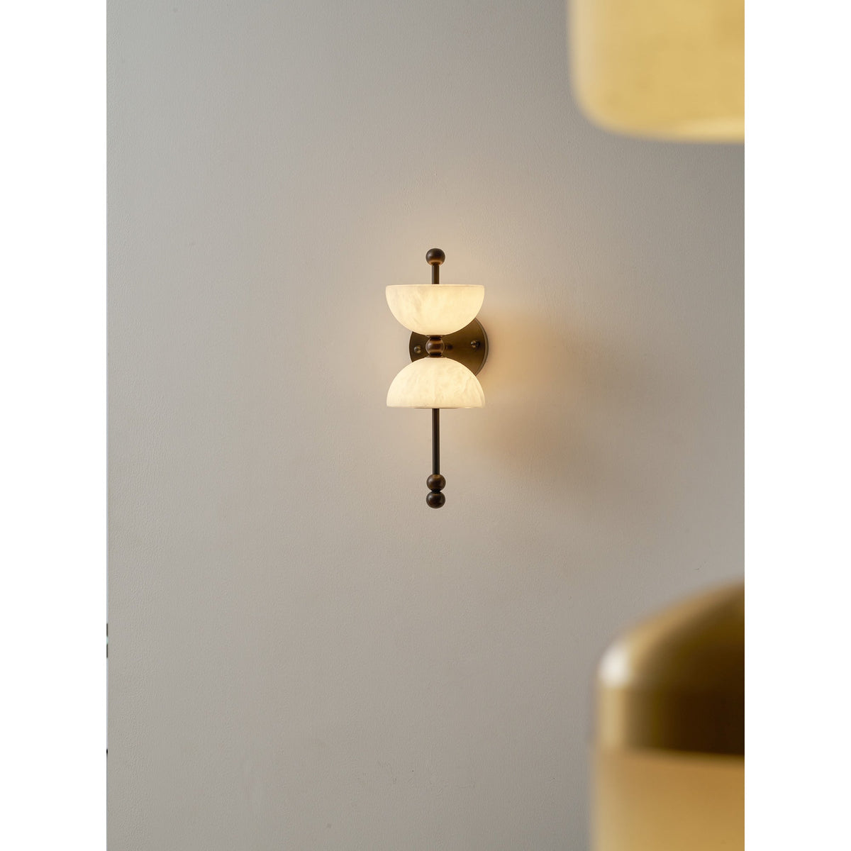 Caluaine Wall Lamp
