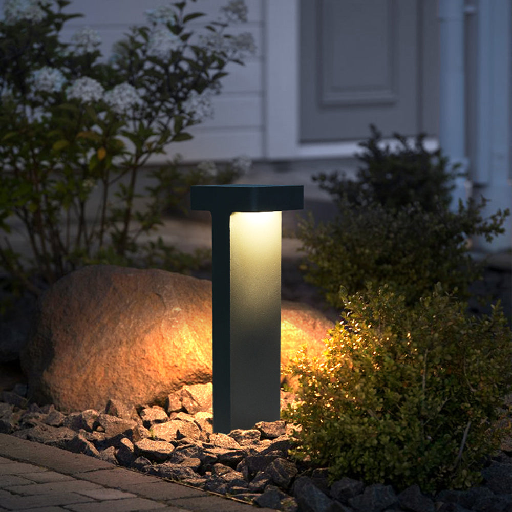 Givupod Modern Metal T-Shaped Solar Outdoor Path Light, Black