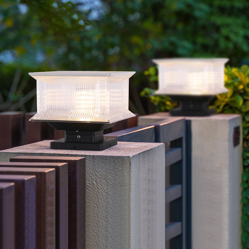 Vedovir Contemporary LED Rectangular Metal Outdoor Lamp, Black