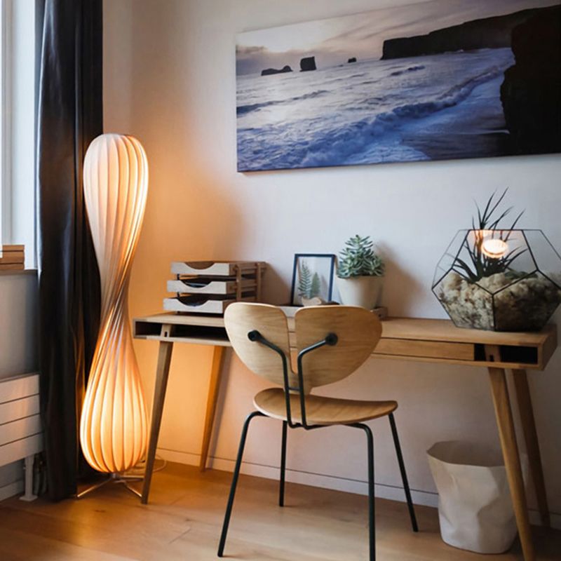 Molekut Modern Twisted Wood Floor Lamp, Wood Color