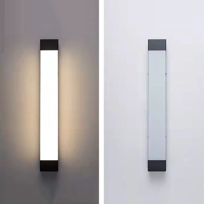Vutilak Minimalist Linear Metal Outdoor Wall Lamp, Black