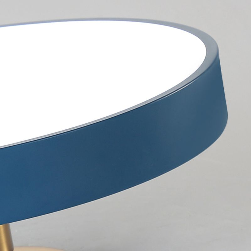 Duvuled Flush Mount Ceiling Light