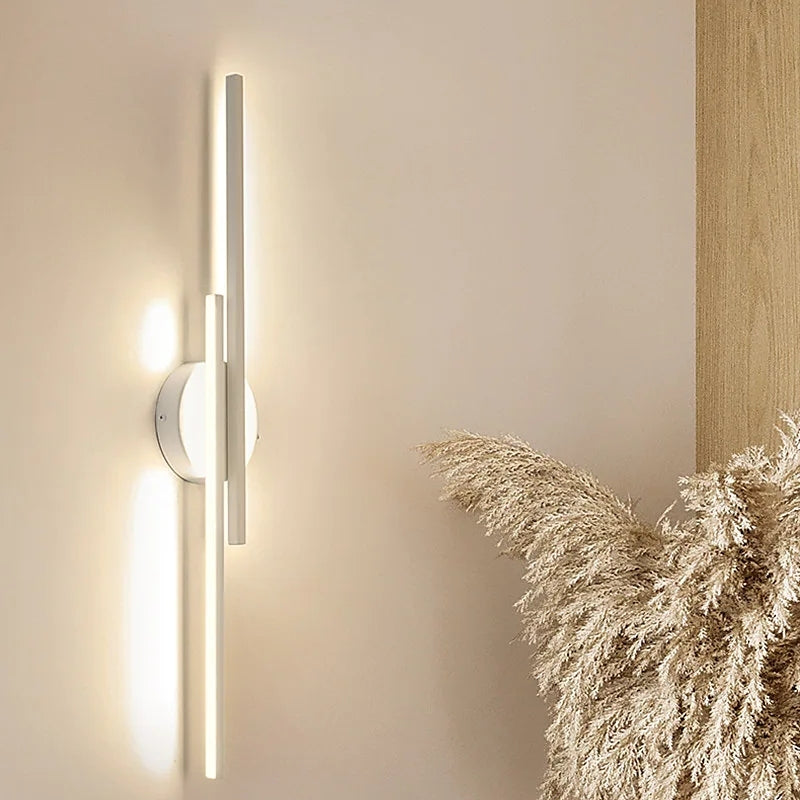 Noviq Modern Nordic Disc/Linear LED Wall Lamp, Black/White-Relic Pieces