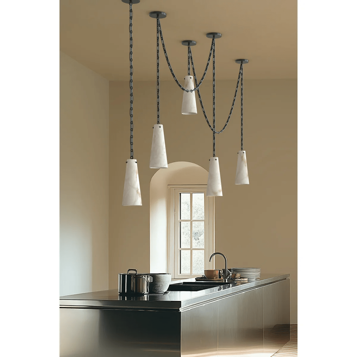 Nivivissa Alabaster Chandelier