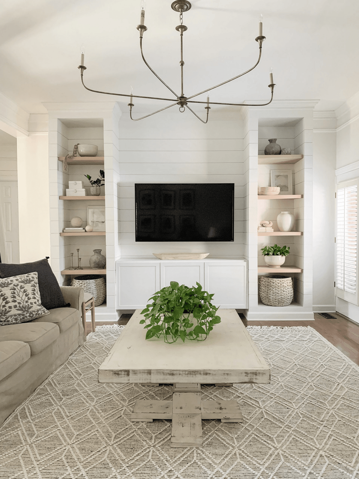 Auremond Candle Chandelier