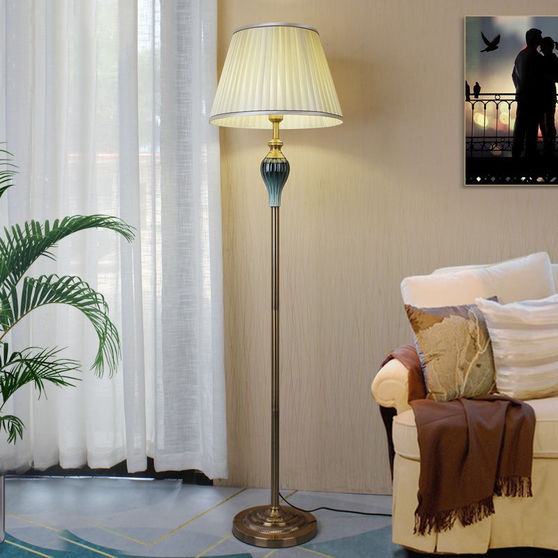 Wagomul Antique Floor Lamp, Multi Colors, Metal/Fabric, Bedroom