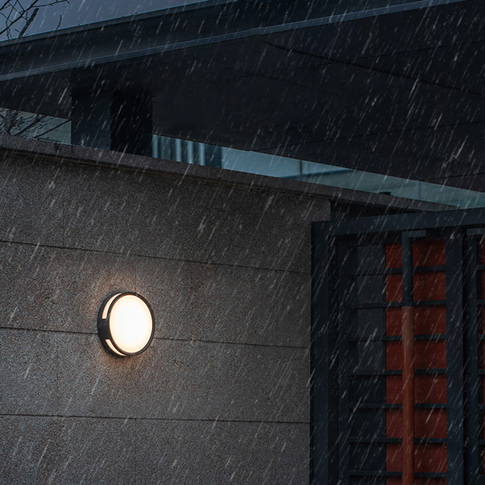 Verupes Modern Round Metal/ Outdoor Waterproof Wall Lamp, Black