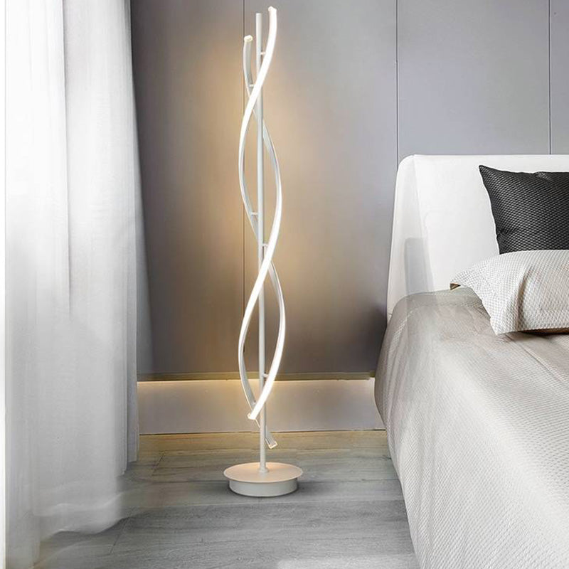 Pakaret Postmodern Linear Floor Lamp, Black/White