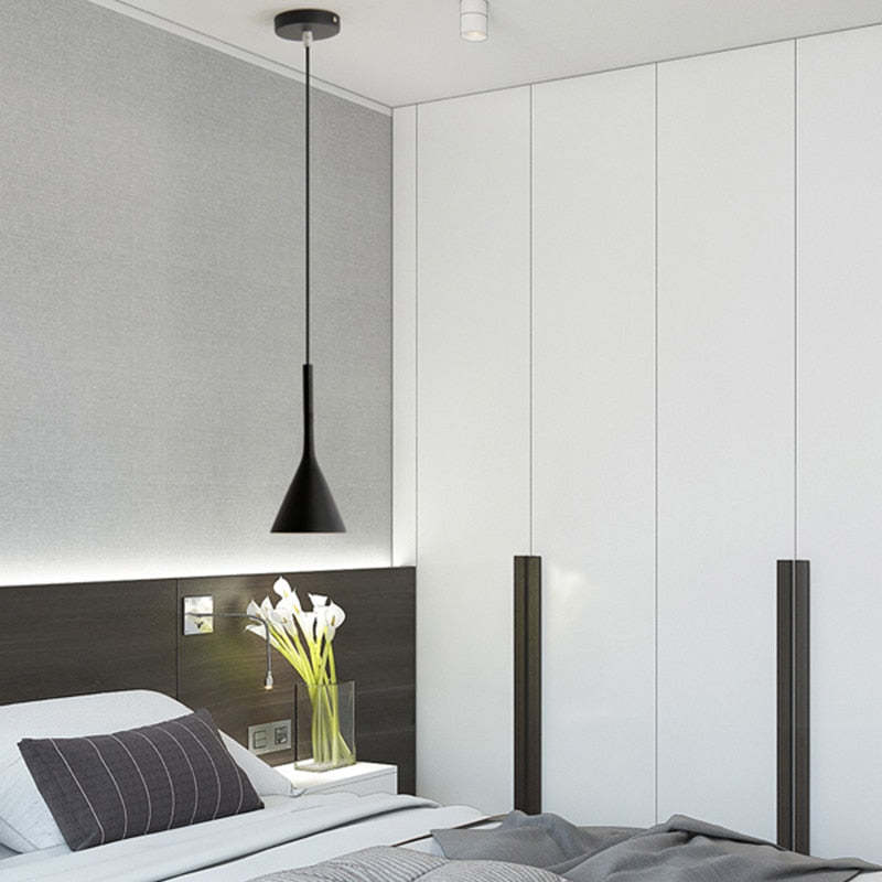 Numolul Modern Pendant Light, Triangle