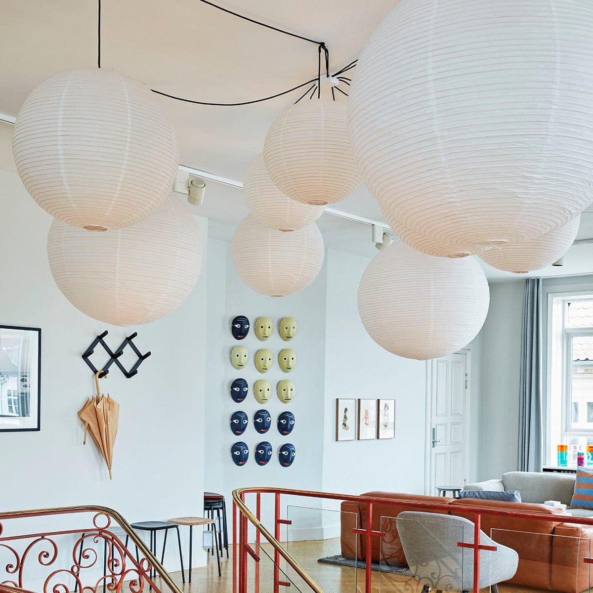 Beauwell Paper Globe White Plug Wire Pendant Light