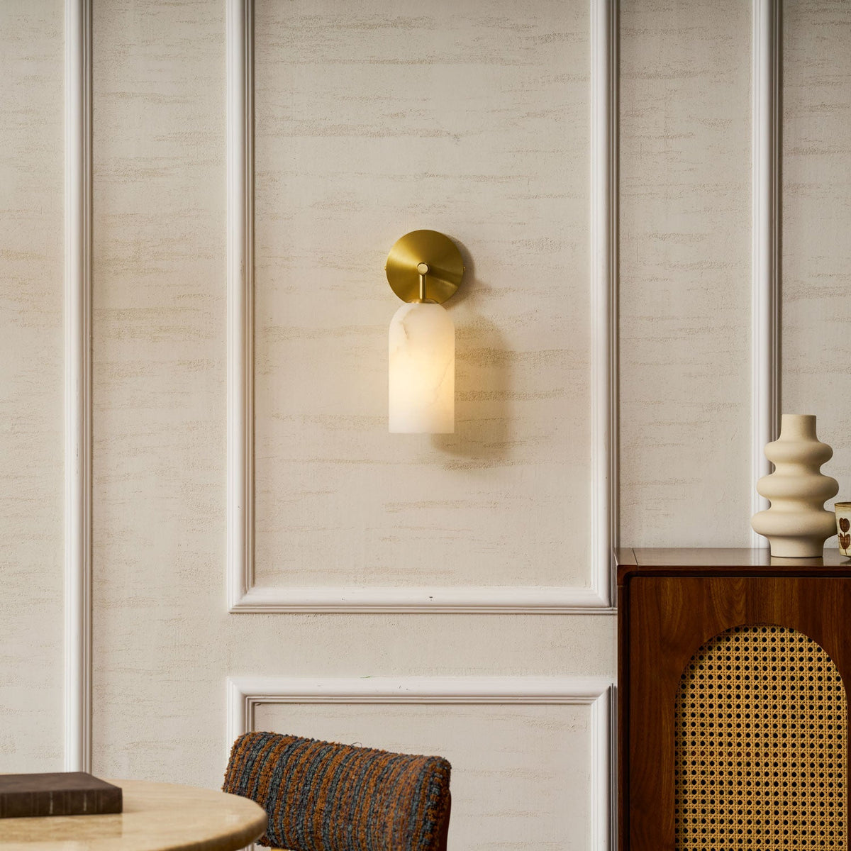 Albelaine Pillar Alabaster Wall Sconce