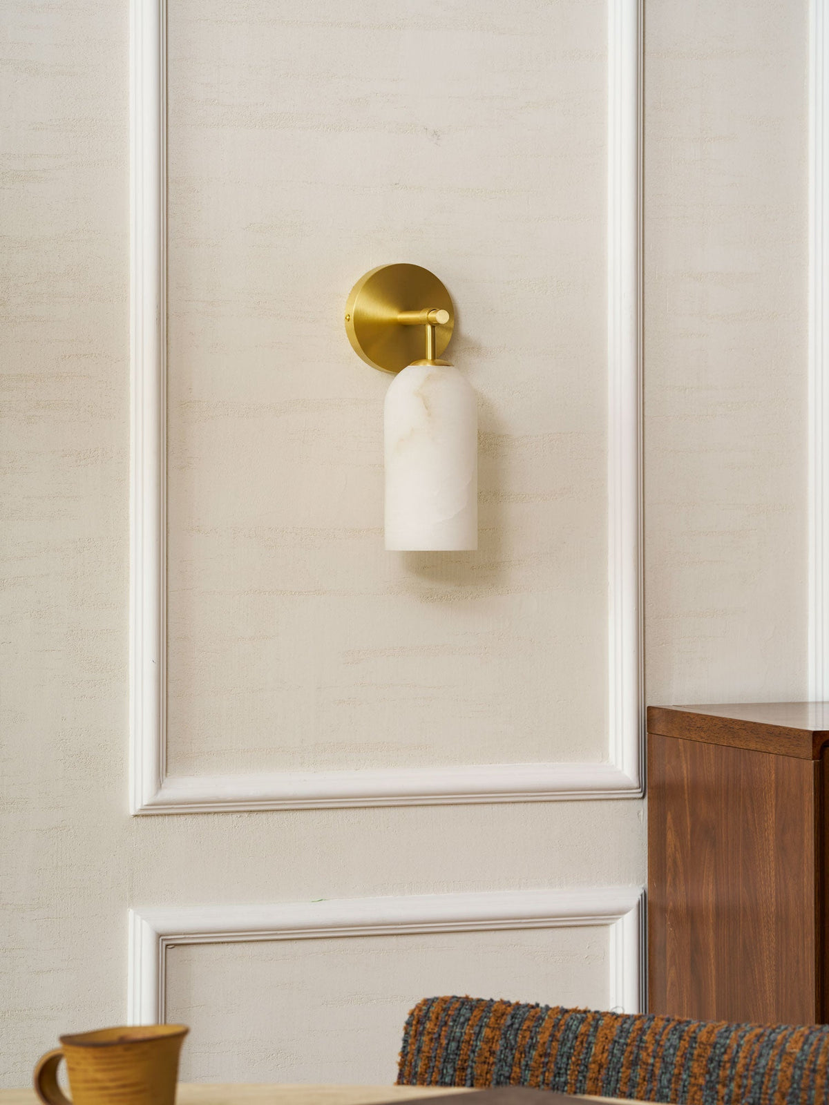 Albelaine Pillar Alabaster Wall Sconce