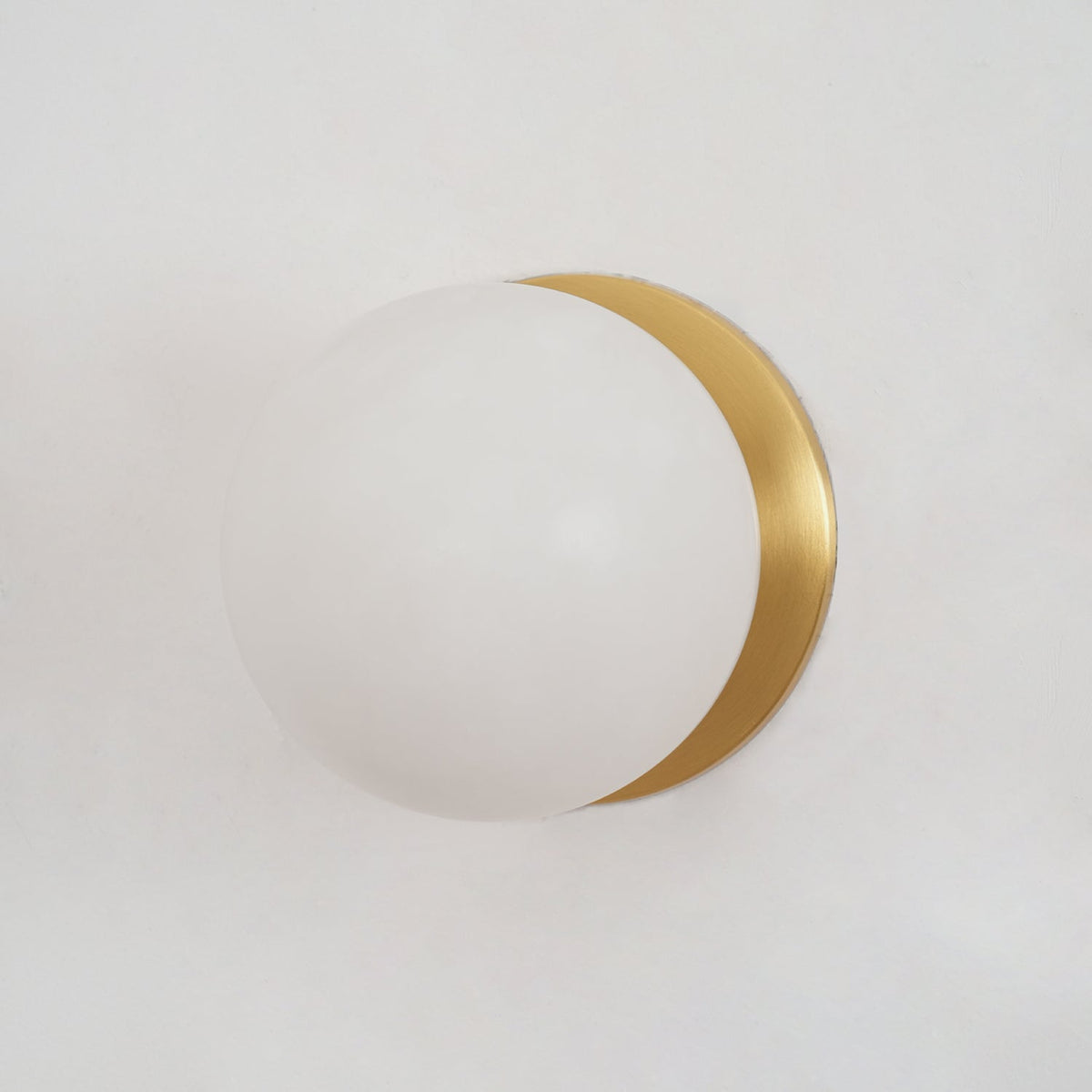Navo Alabaster Mini Orb Wall Lamp