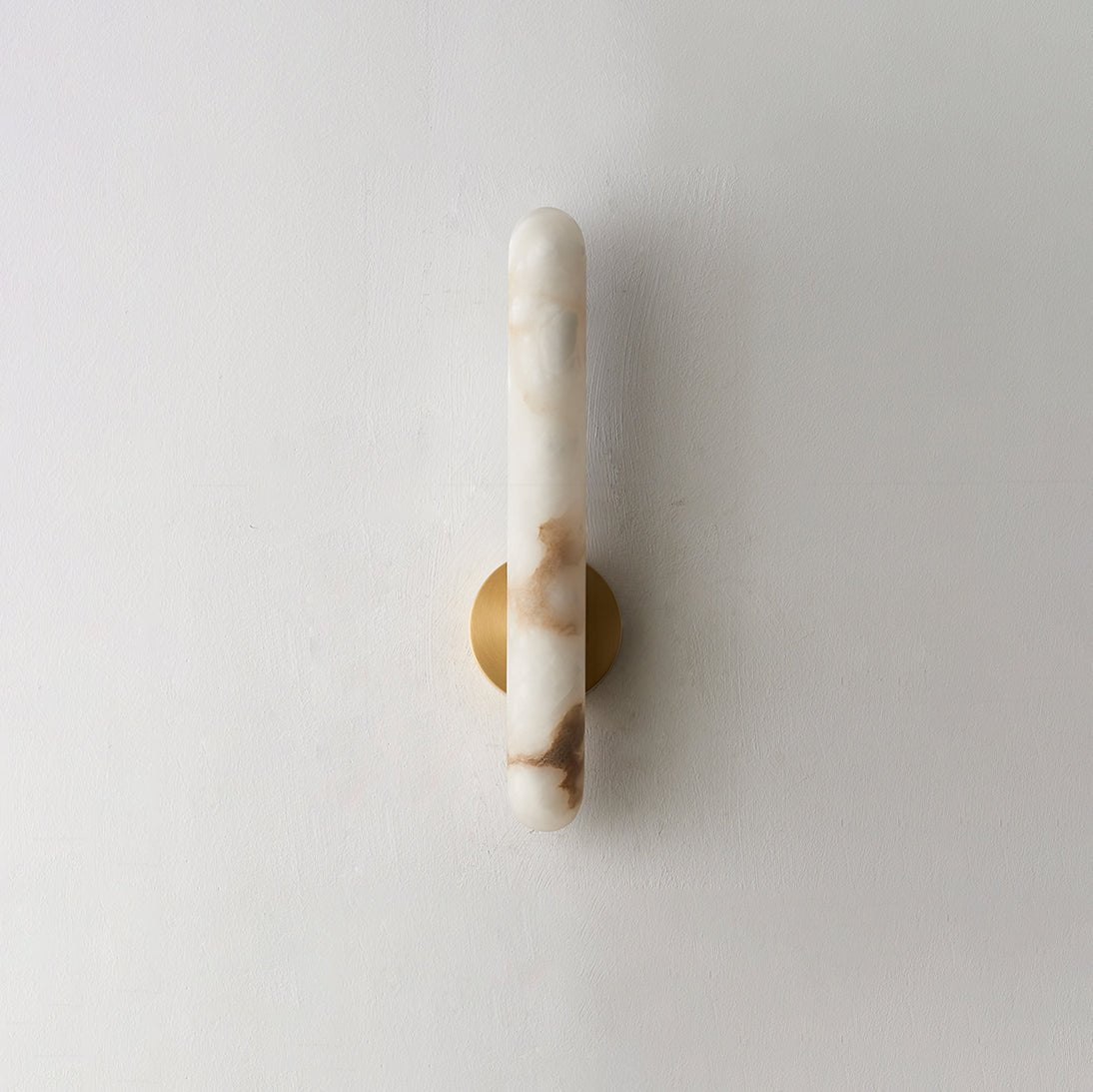 Nivoina Amber Alabaster Rod Sconce
