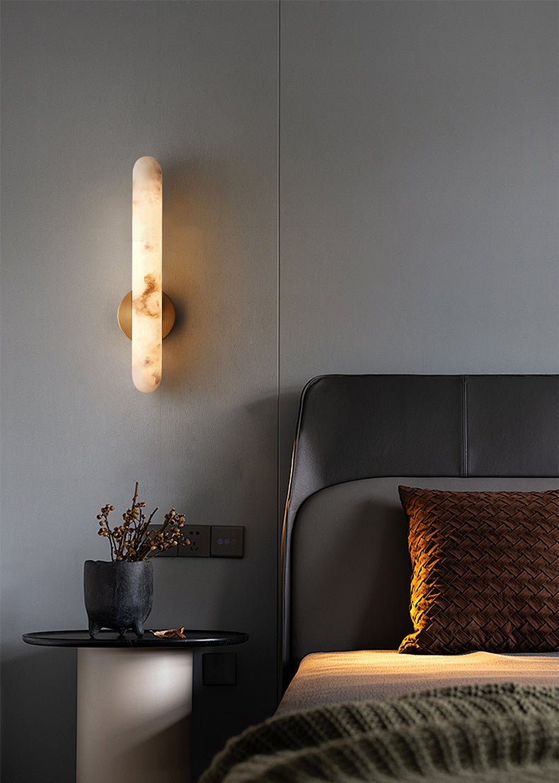 Nivoina Amber Alabaster Rod Sconce