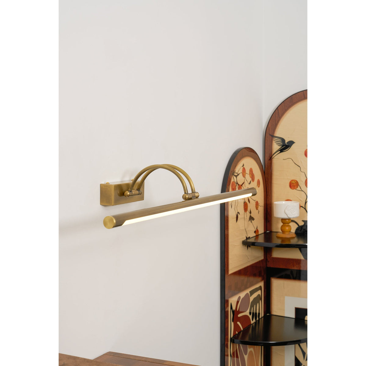 Rovienne Wall Lamp