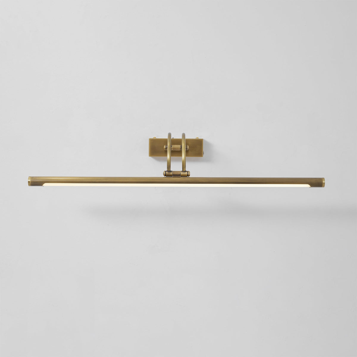 Rovienne Wall Lamp