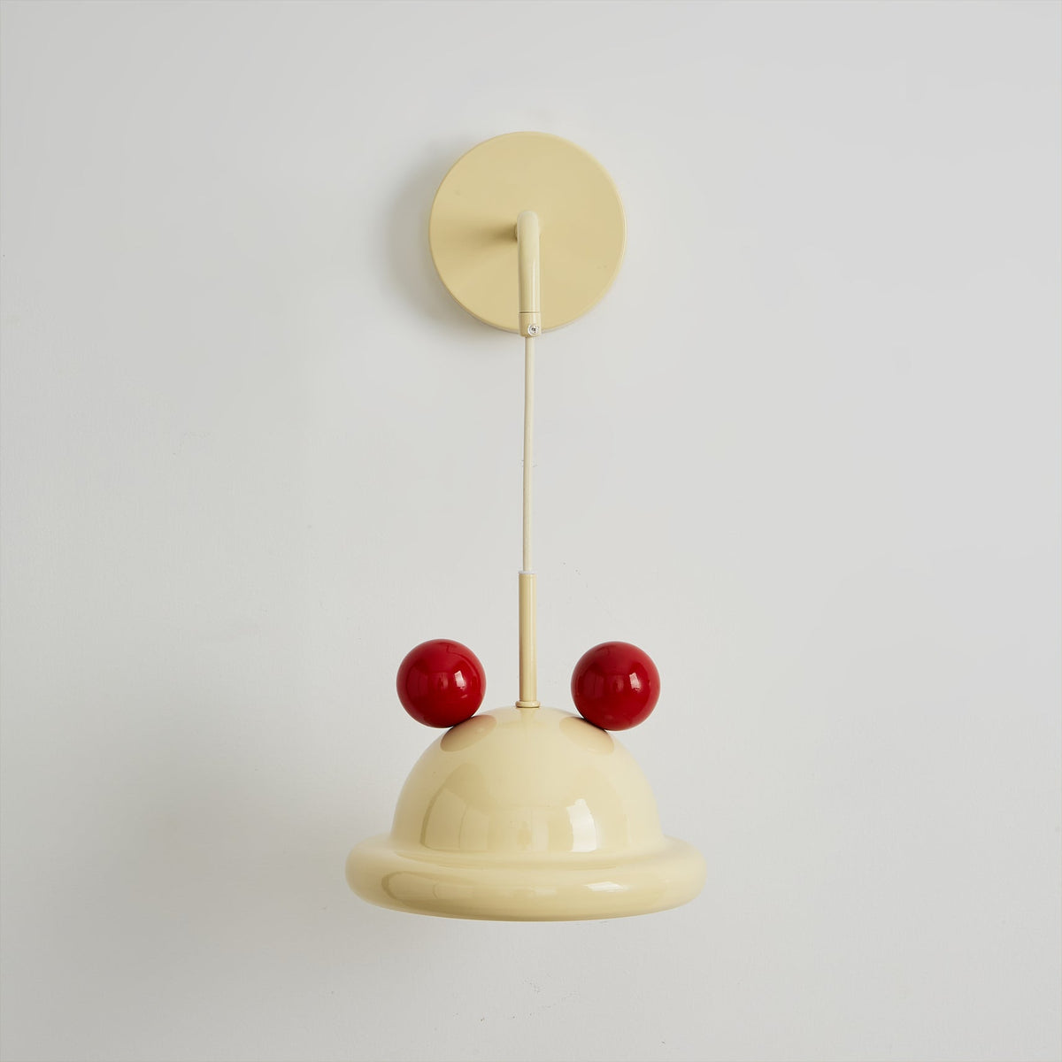 Pomeiro Wall Lamp