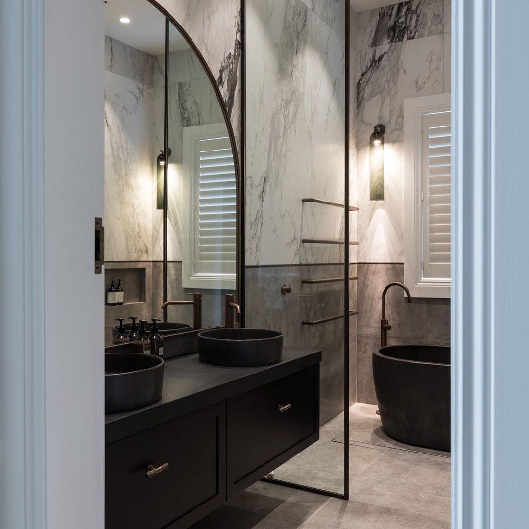 Renenelle Sconce