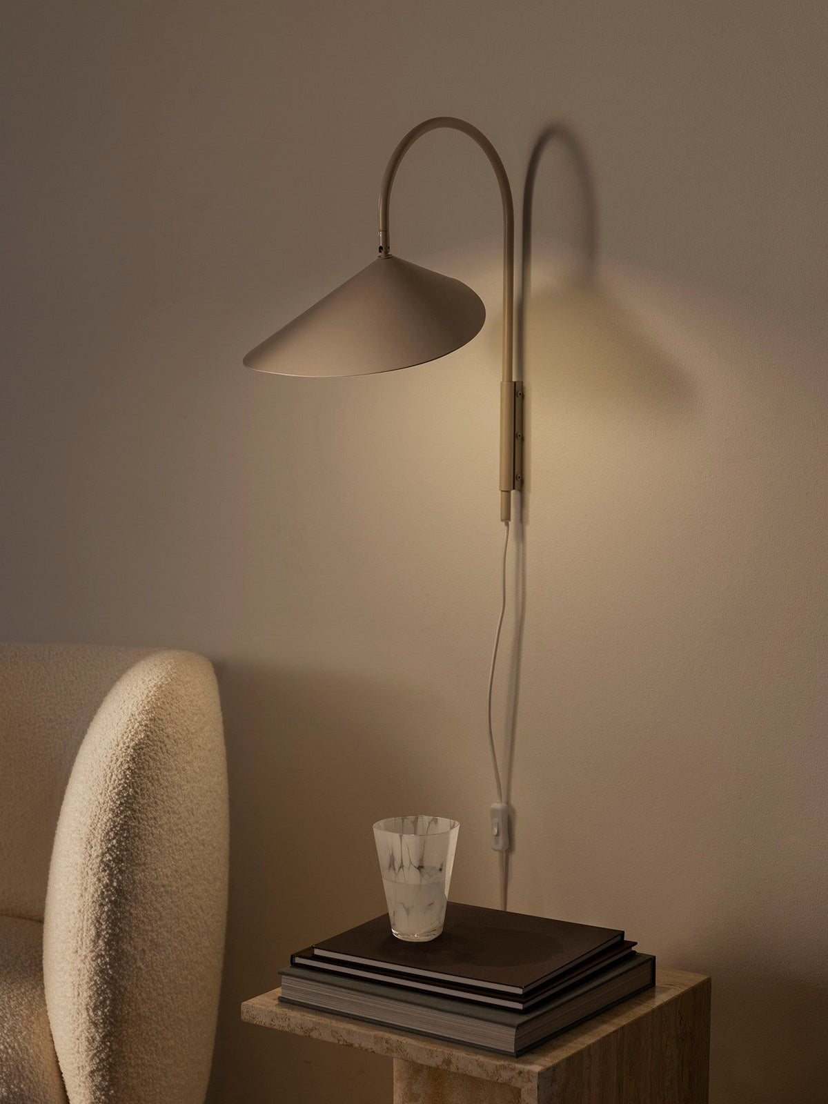 Alocasia Arc Plug-in Wall Lamp