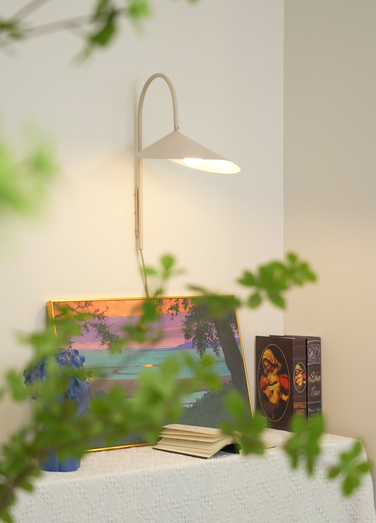 Alocasia Arc Plug-in Wall Lamp