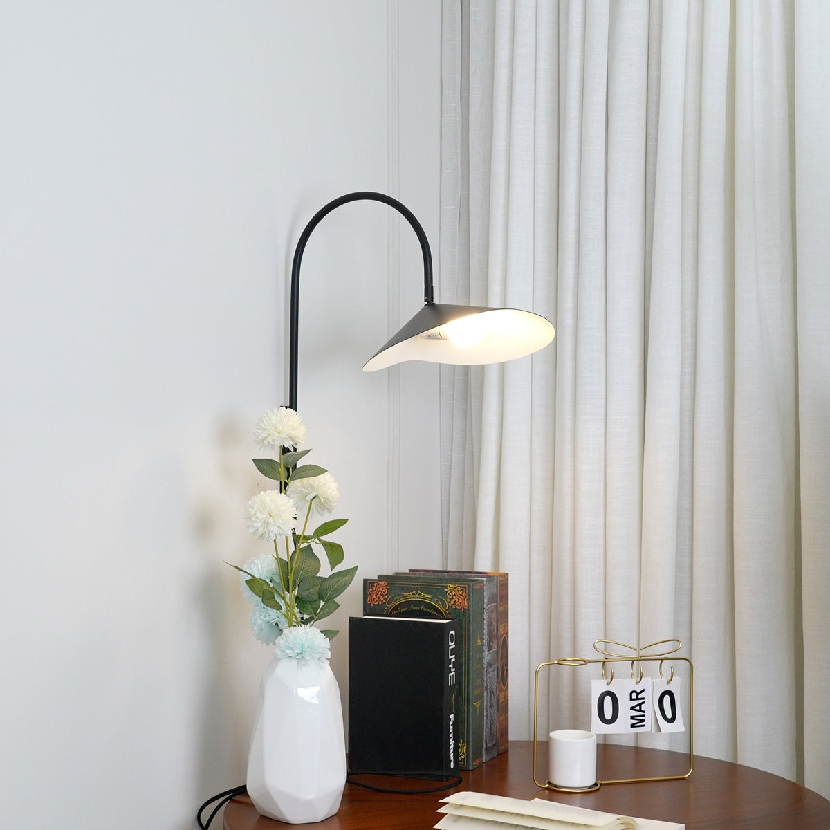 Alocasia Arc Plug-in Wall Lamp