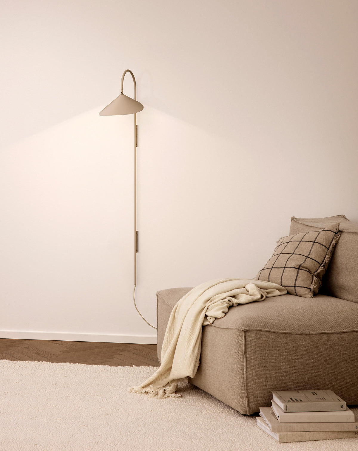 Alocasia Arc Plug-in Wall Lamp