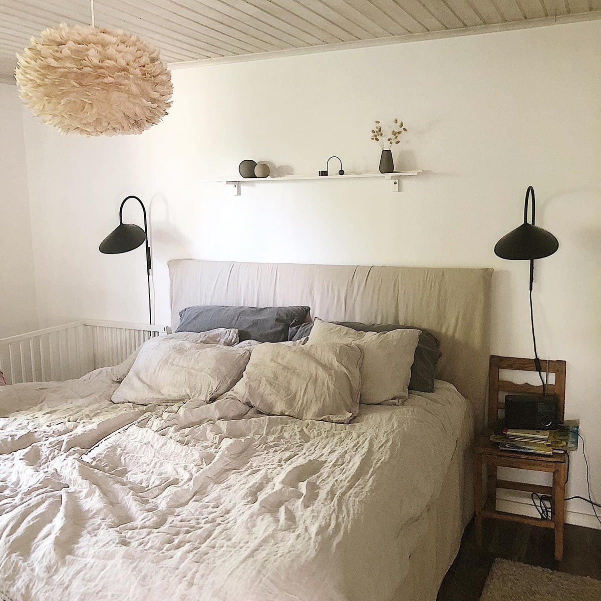 Alocasia Arc Plug-in Wall Lamp