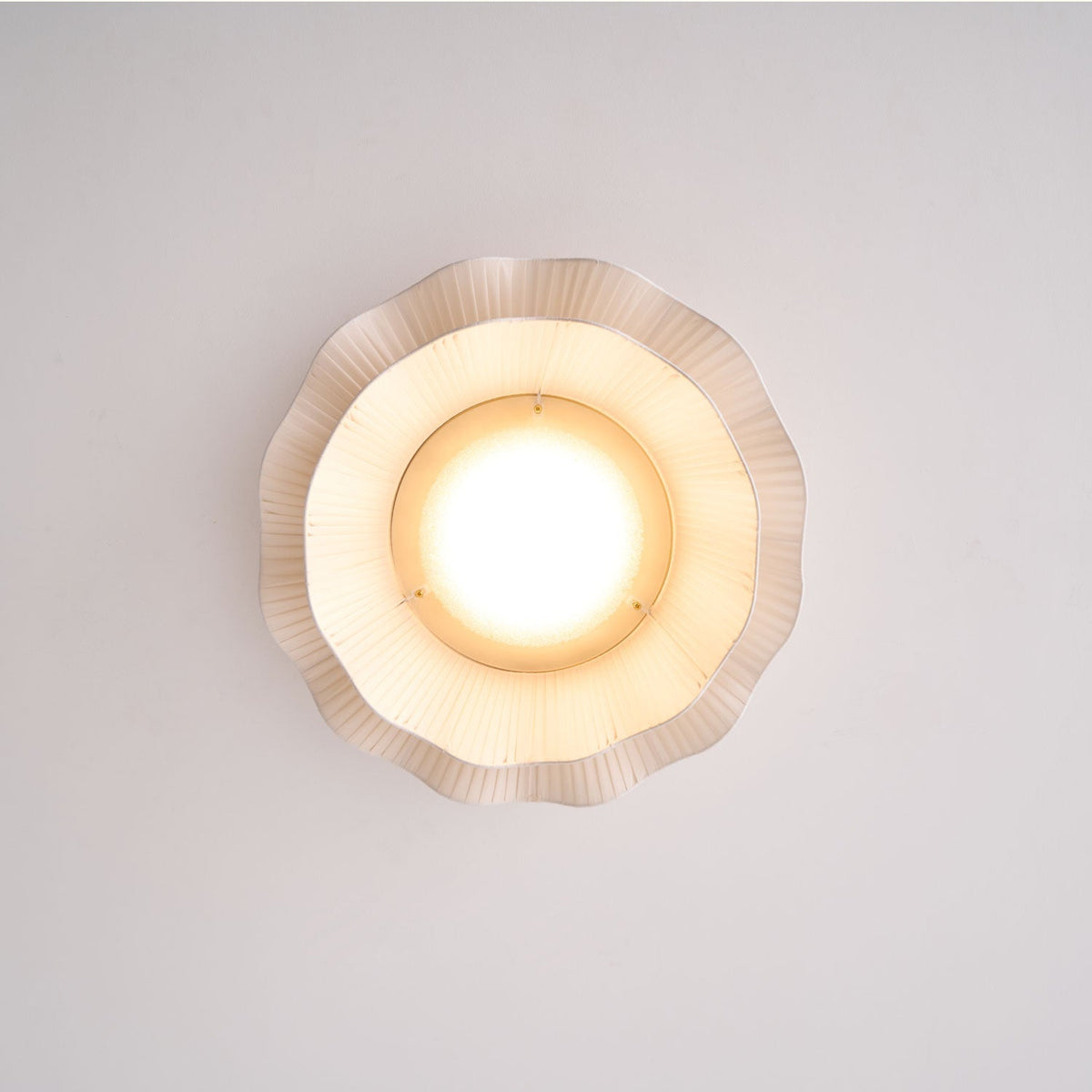 Mylirira Premium Elegance Wave Brass Fabric Ceiling Lamp