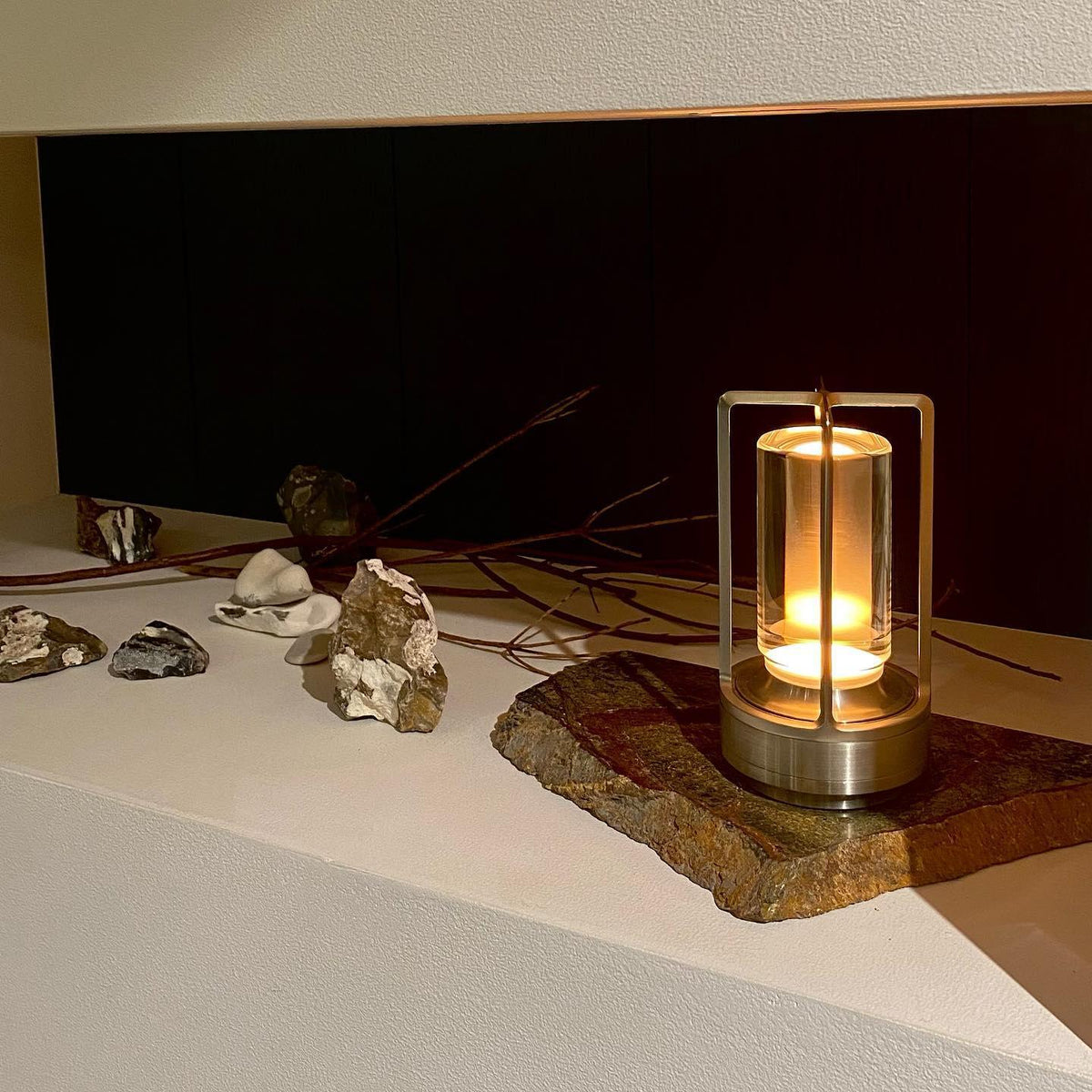 Calisina Table Lamp (built-in battery)