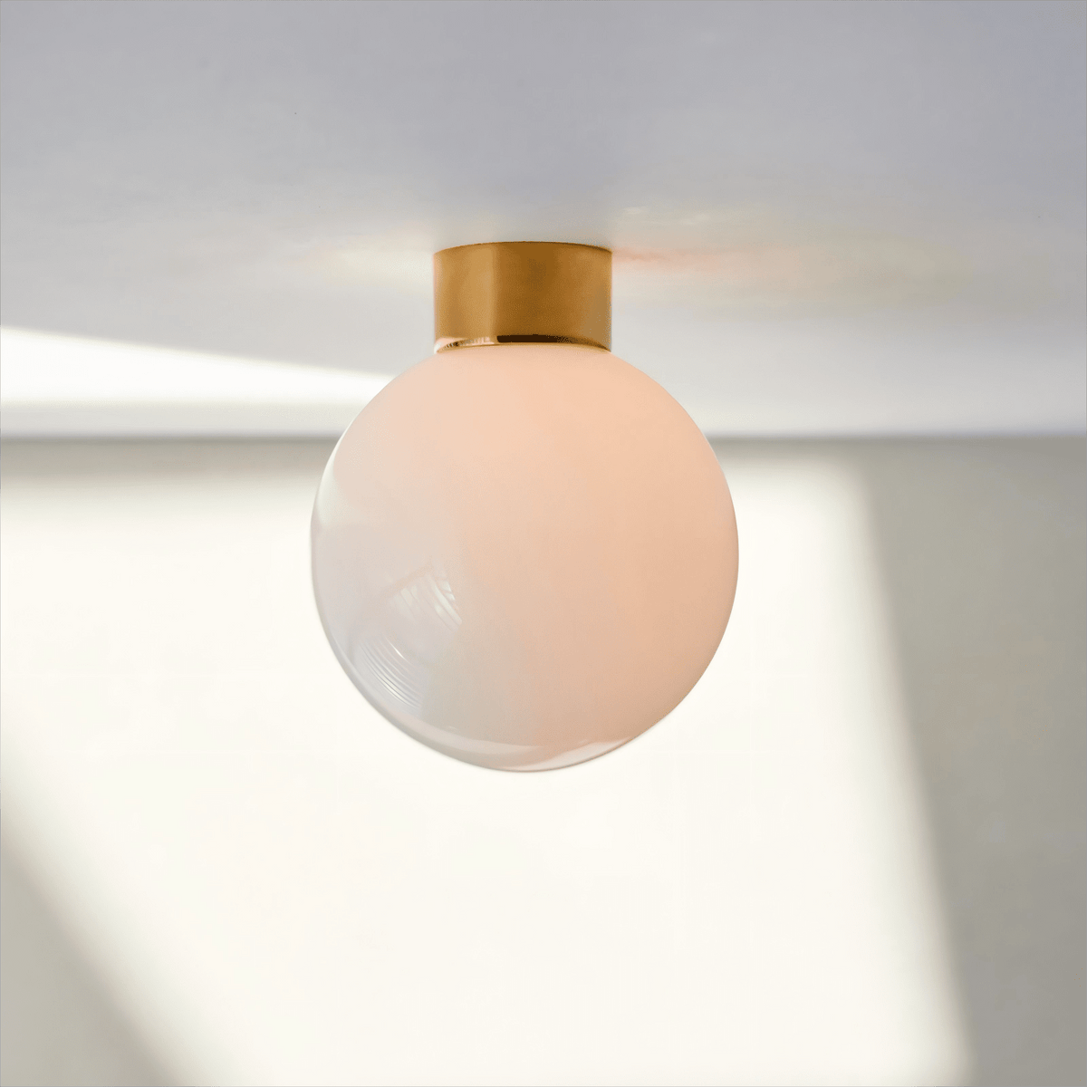 Mirov Globe Glass Wall Light