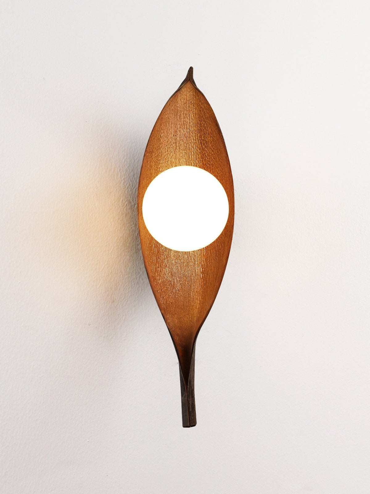 Virelio Leaf Glass Wall Lamp