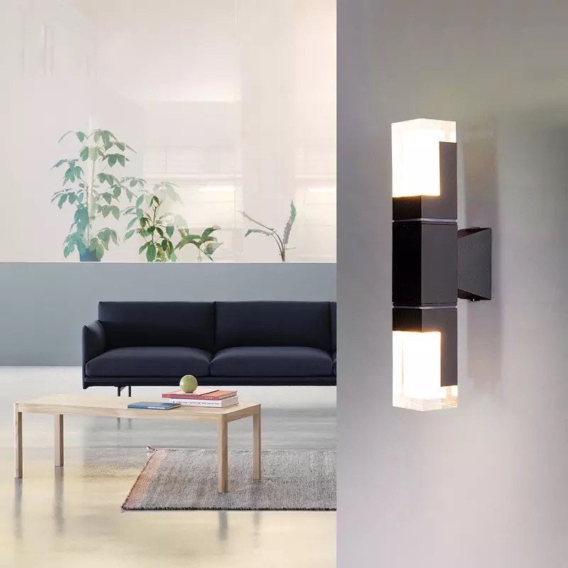 Lisipom Modern Rectangular Double- Head Metal Outdoor Wall Lamp