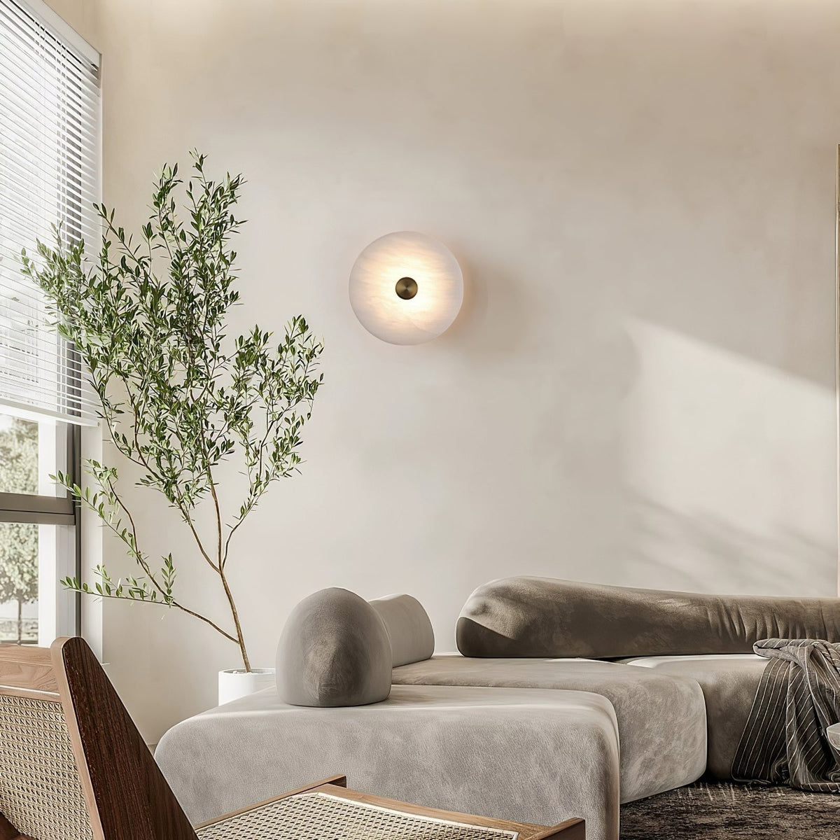 Ildvuvyu Alabaster Wall Lamp-Relic Pieces