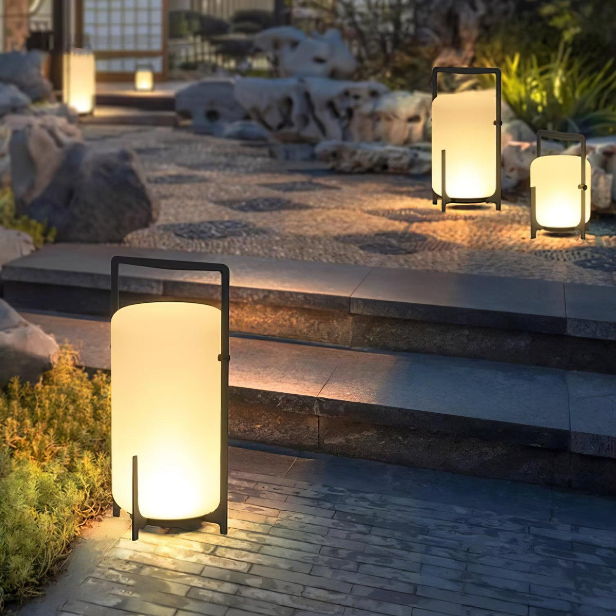 Calderis Black Twilight Lantern Table Lamp