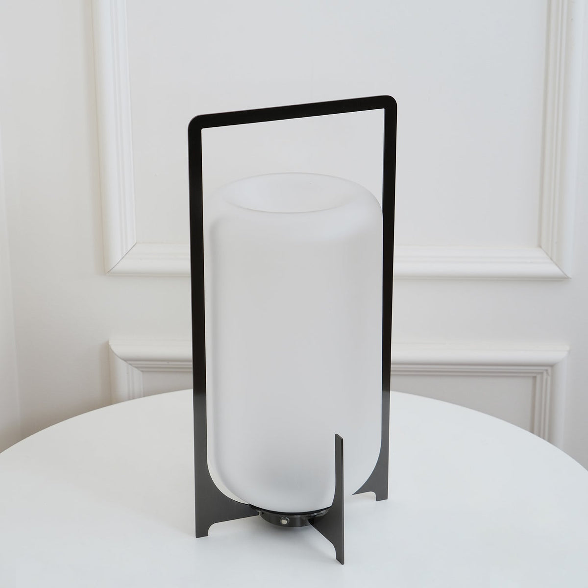 Calderis Black Twilight Lantern Table Lamp